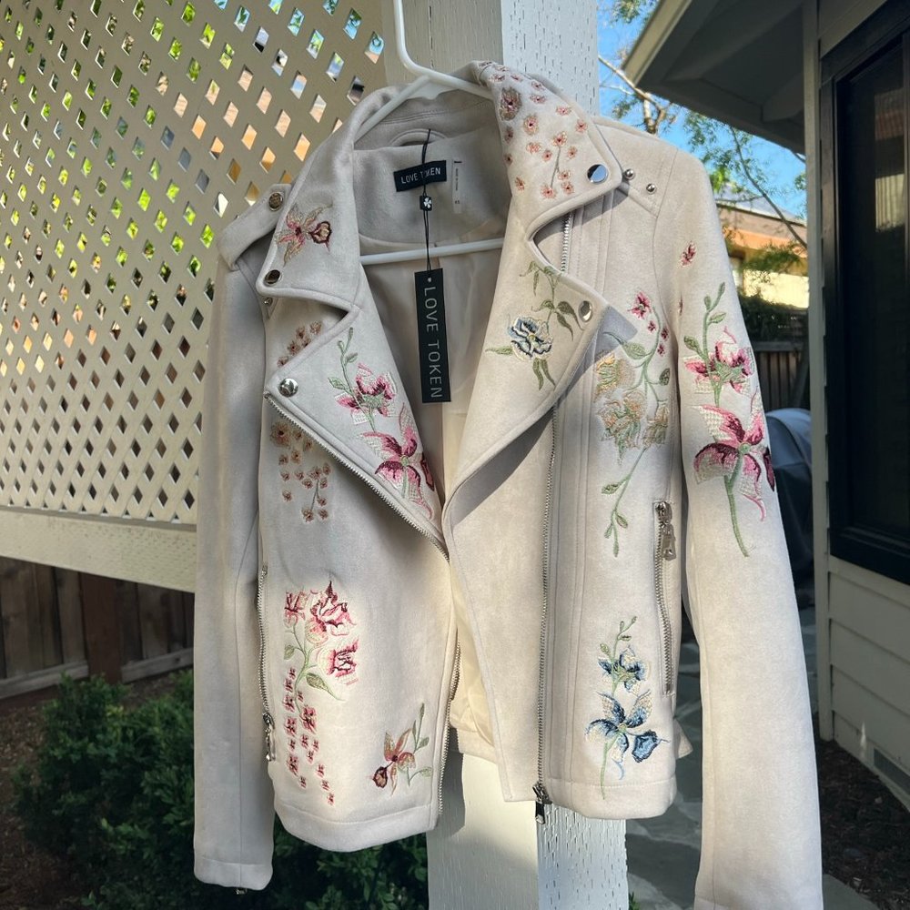 LOVE TOKEN XS MCKINLEY ROSE EMBROIDERED BIKER JACKET